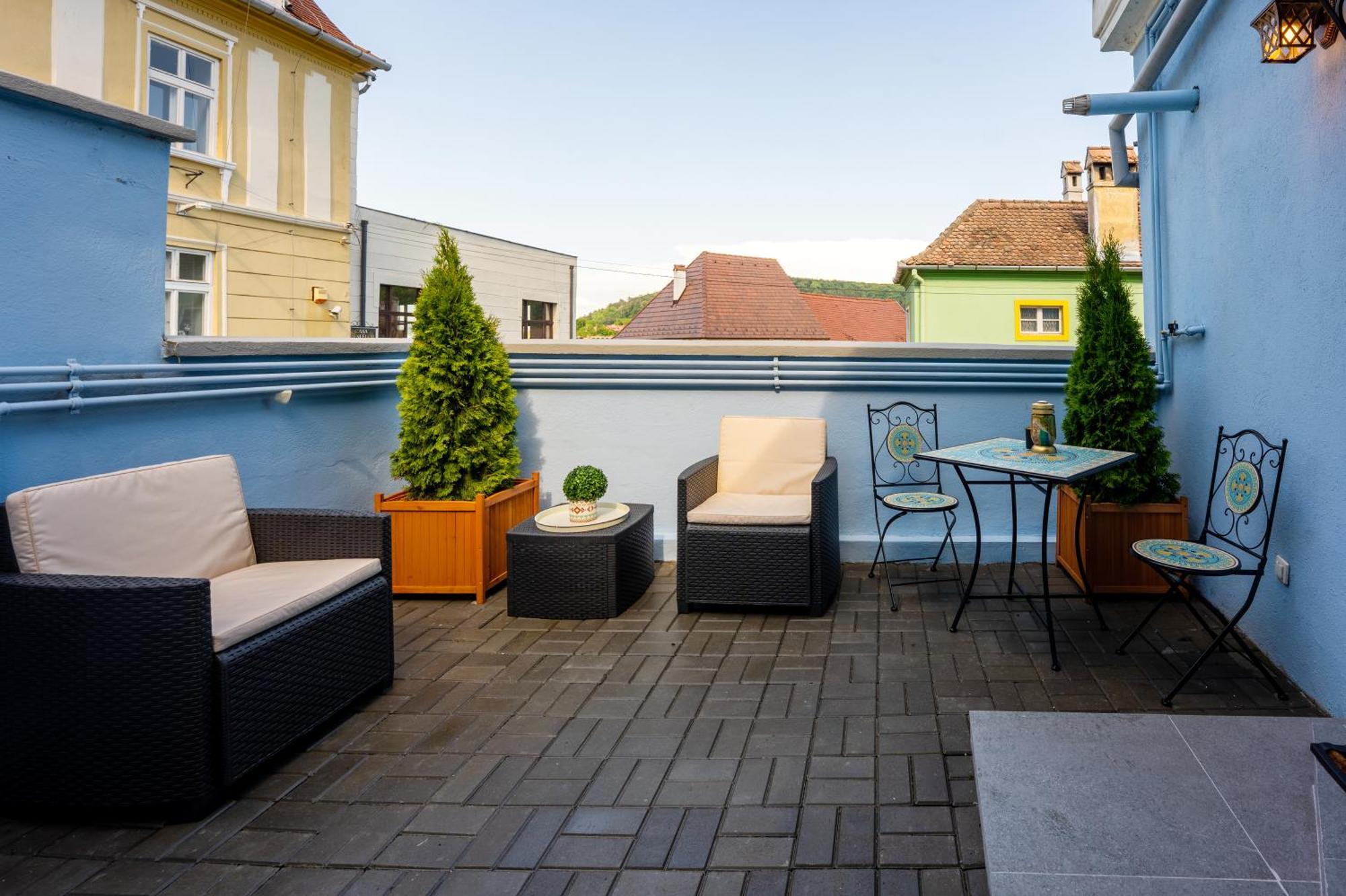 Blue House Citadel Elite Sighisoara Apartment Exterior photo