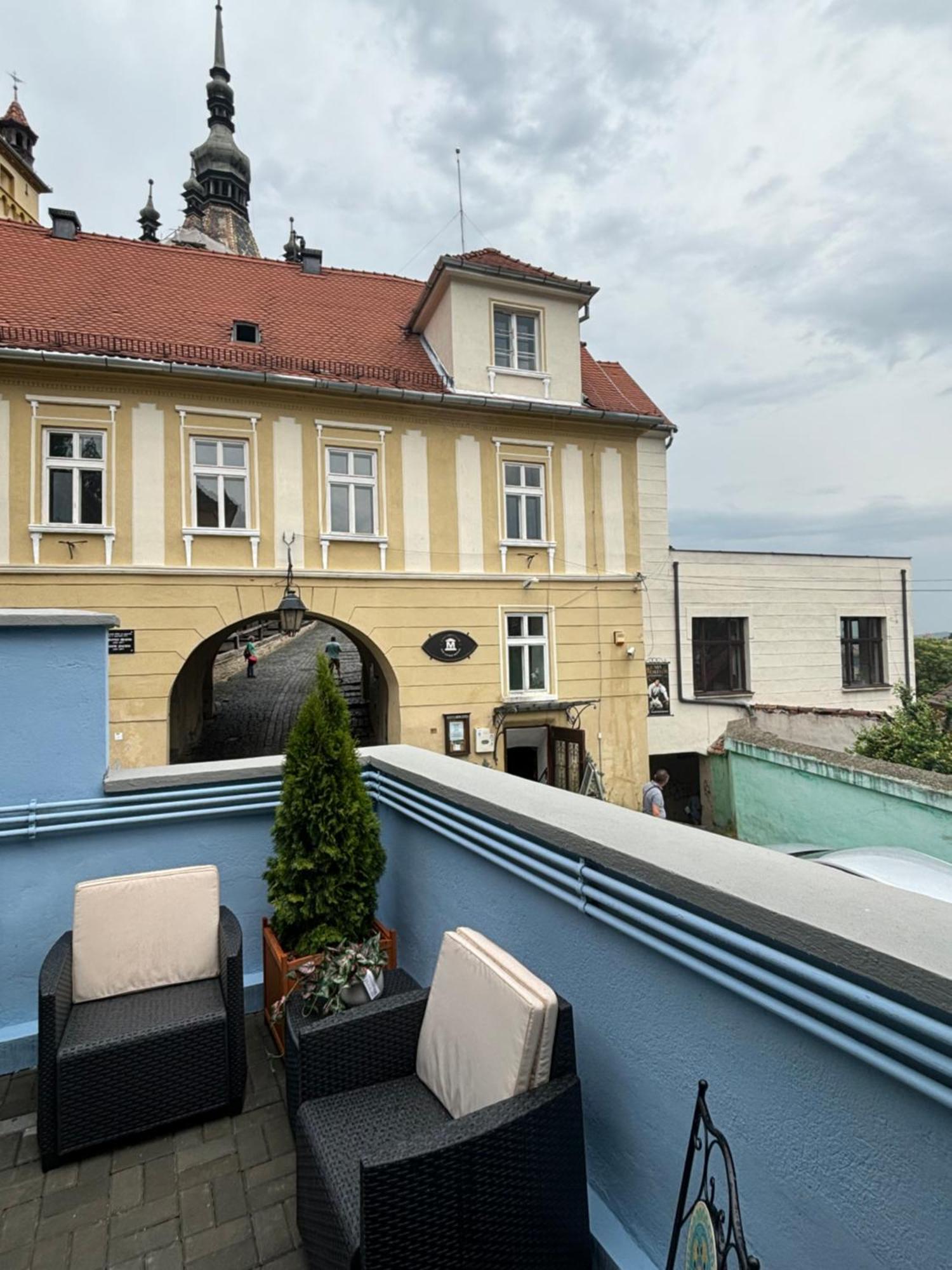 Blue House Citadel Elite Sighisoara Apartment Exterior photo